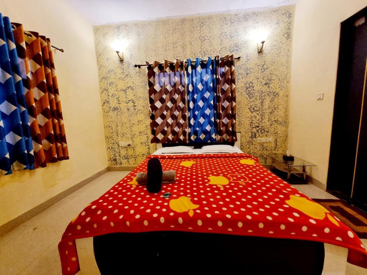 Rudrashree Villa - Besides Valley View 马哈巴莱斯赫瓦尔 外观 照片