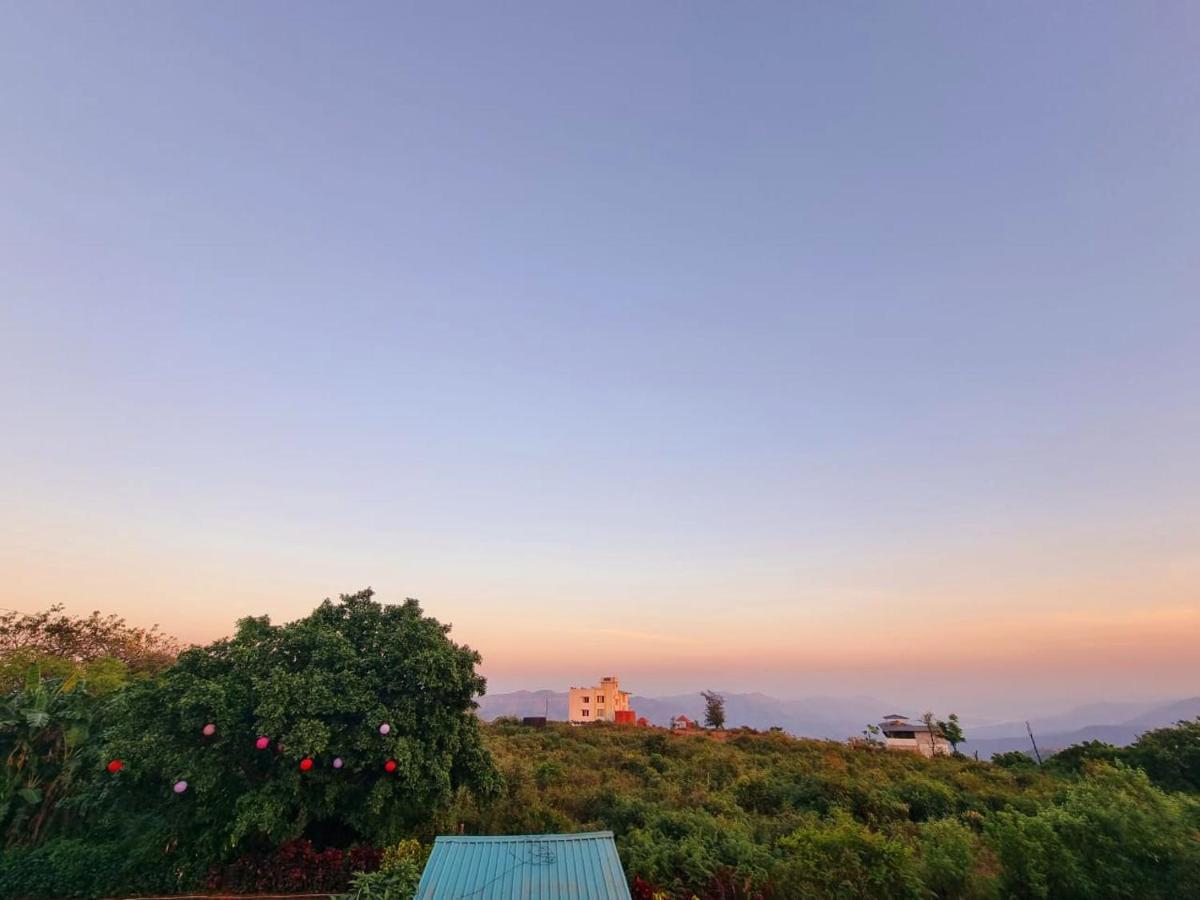 Rudrashree Villa - Besides Valley View 马哈巴莱斯赫瓦尔 外观 照片