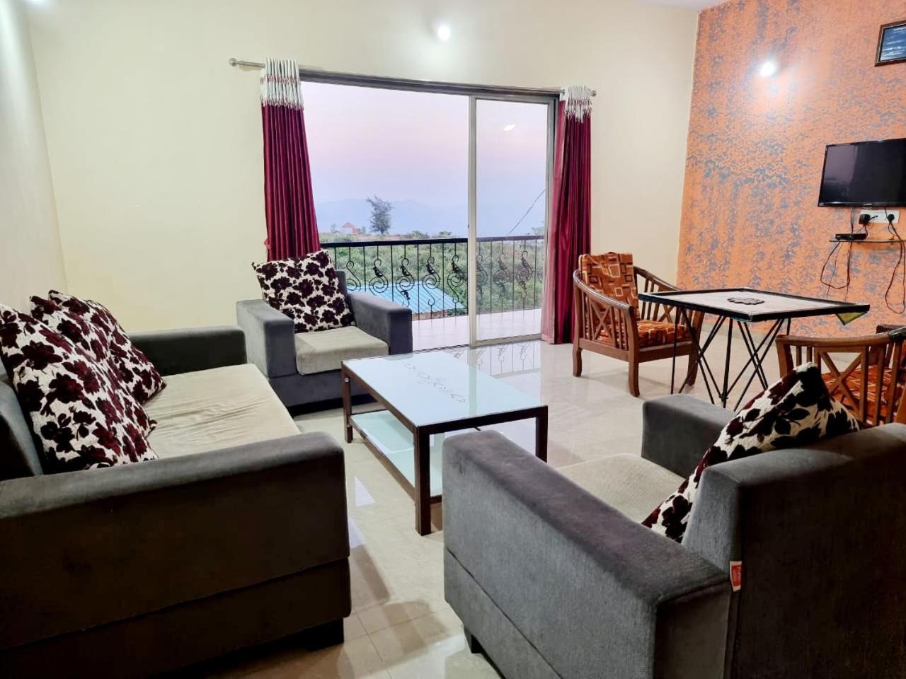 Rudrashree Villa - Besides Valley View 马哈巴莱斯赫瓦尔 外观 照片