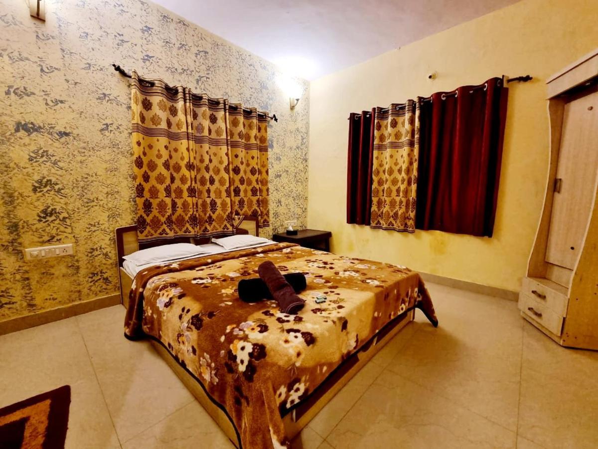 Rudrashree Villa - Besides Valley View 马哈巴莱斯赫瓦尔 外观 照片