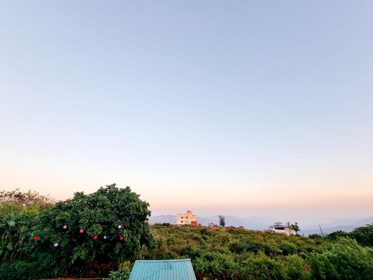 Rudrashree Villa - Besides Valley View 马哈巴莱斯赫瓦尔 外观 照片