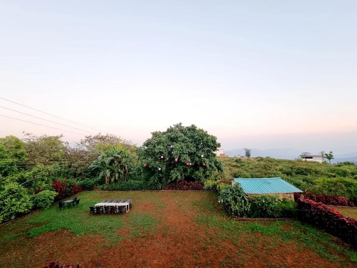 Rudrashree Villa - Besides Valley View 马哈巴莱斯赫瓦尔 外观 照片